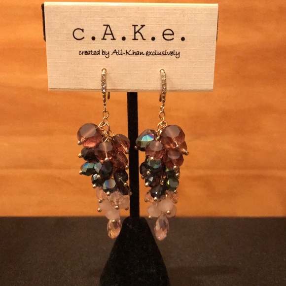c.A.K.e by Ali-Khan Earrings - Picture 2 of 3